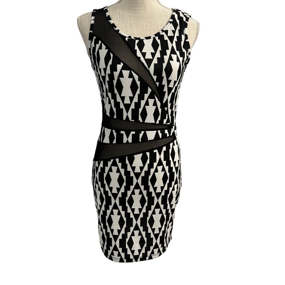 Body Central Dress Womens M‎ Black White Geometric Mesh Cutout Bodycon Mini Y2K